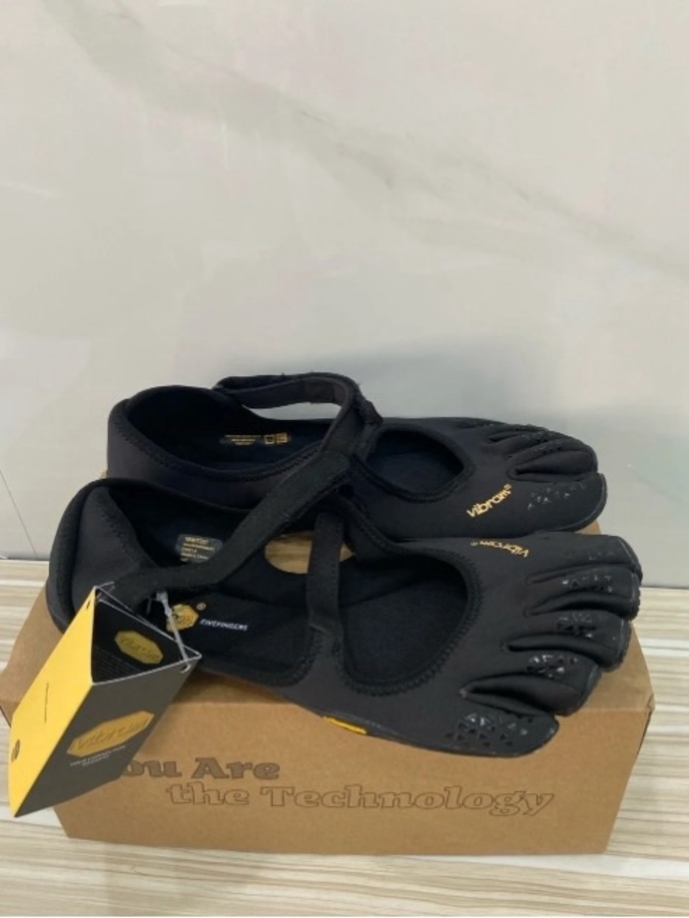 Vibram Kids Black FiveFingers Mary Jane Water Shoes